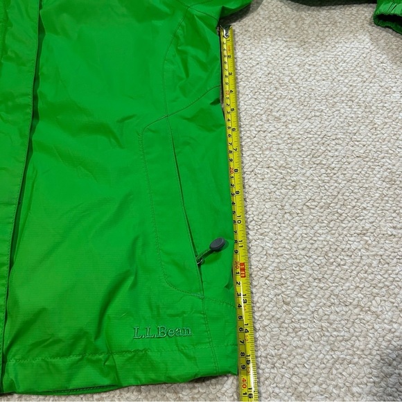 L.L. Bean Gore-Tex Rain Jacket XS Bright Green Waterproof Windbreaker Hooded - Picture 16 of 16
